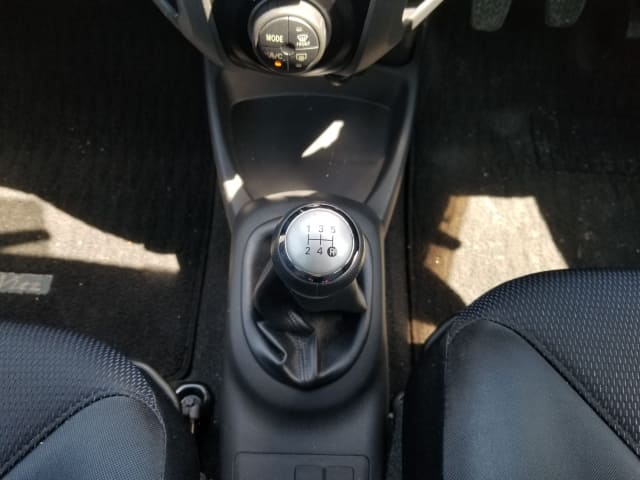 TOYOTA Vitz thumbnail 38