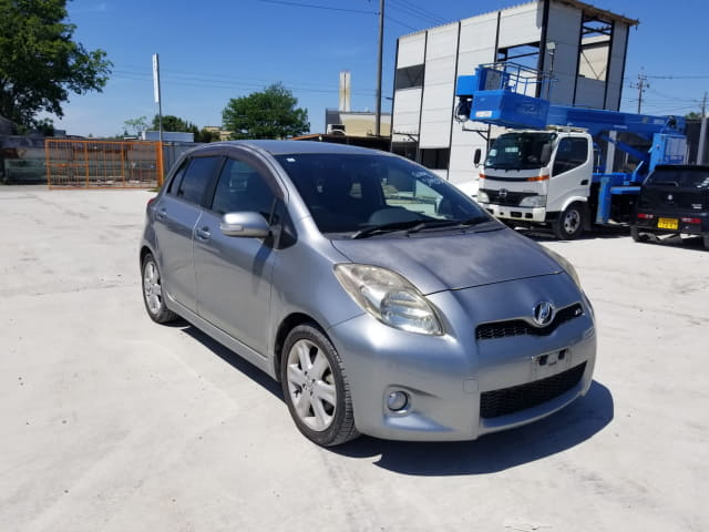 TOYOTA Vitz thumbnail 7