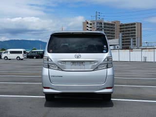 2010 TOYOTA Vellfire