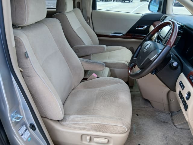 TOYOTA Vellfire thumbnail 25