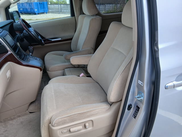 TOYOTA Vellfire thumbnail 26