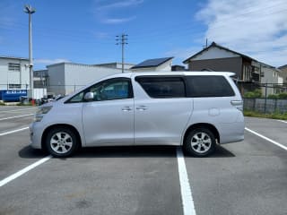 2010 TOYOTA Vellfire