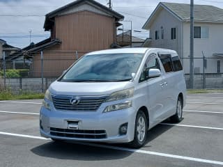 2010 TOYOTA Vellfire