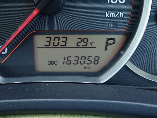 TOYOTA Vitz thumbnail 37