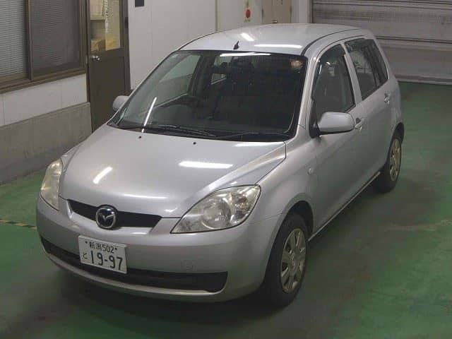 MAZDA Demio