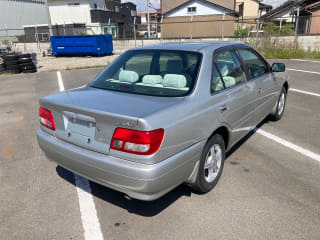 2001 TOYOTA Carina