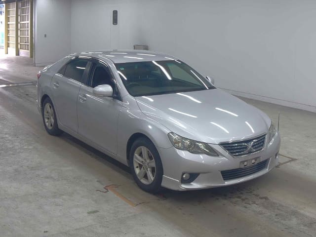 TOYOTA Mark X thumbnail 4