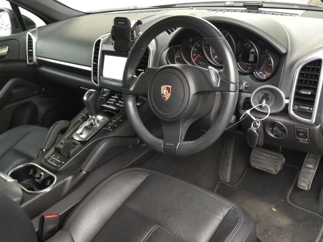 Porsche Cayenne thumbnail 4