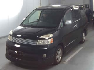 2005 TOYOTA Voxy
