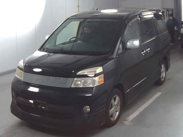 2005 TOYOTA Voxy