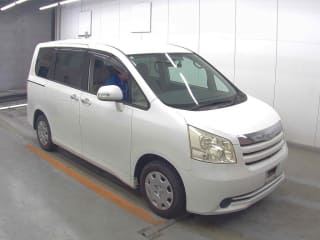 2009 TOYOTA Noah