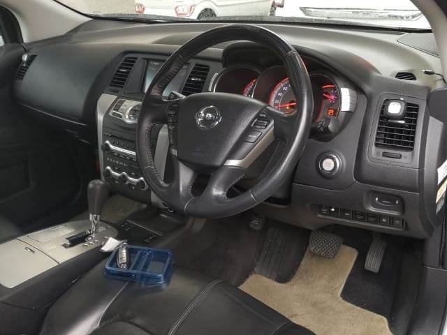 NISSAN Murano thumbnail 3
