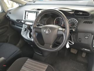 2011 TOYOTA Wish