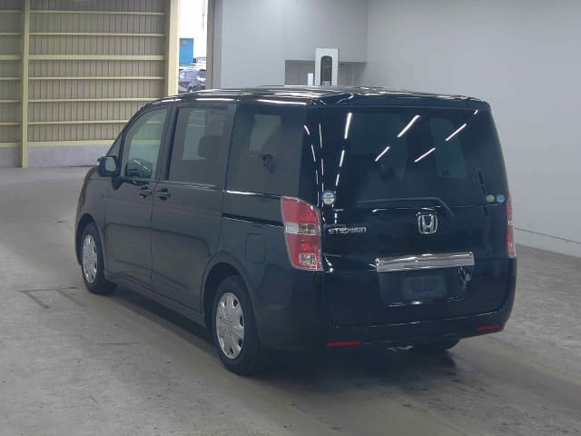 HONDA Step WGN thumbnail 3