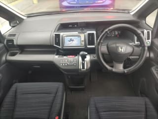2010 HONDA Step WGN
