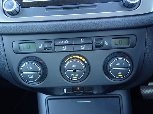 VOLKSWAGEN Tiguan thumbnail 37