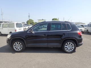 2009 VOLKSWAGEN Tiguan