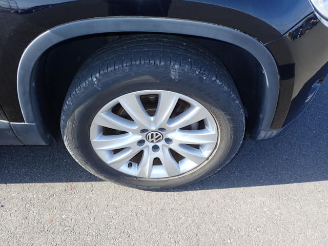 VOLKSWAGEN Tiguan thumbnail 76