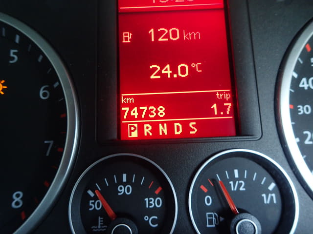 VOLKSWAGEN Tiguan thumbnail 35