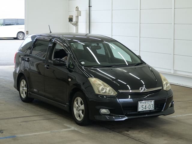 2005 TOYOTA Wish
