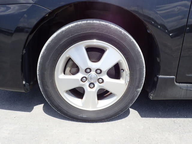 TOYOTA Wish thumbnail 9