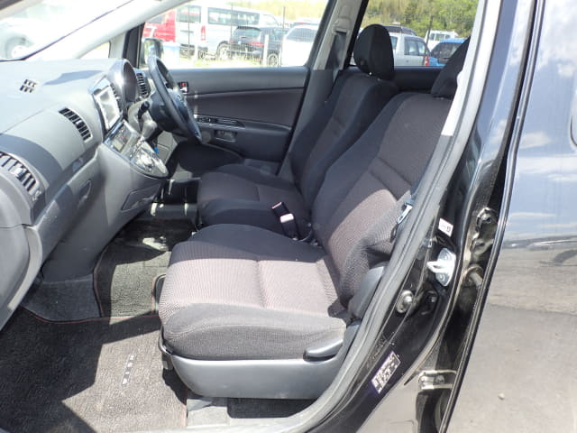 TOYOTA Wish thumbnail 26