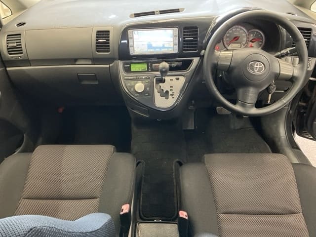 TOYOTA Wish thumbnail 49