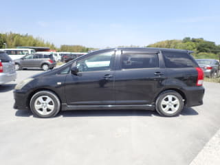 2005 TOYOTA Wish