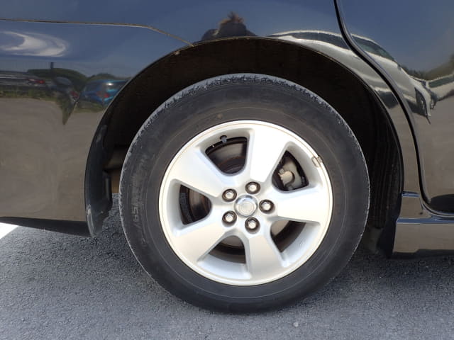 TOYOTA Wish thumbnail 11