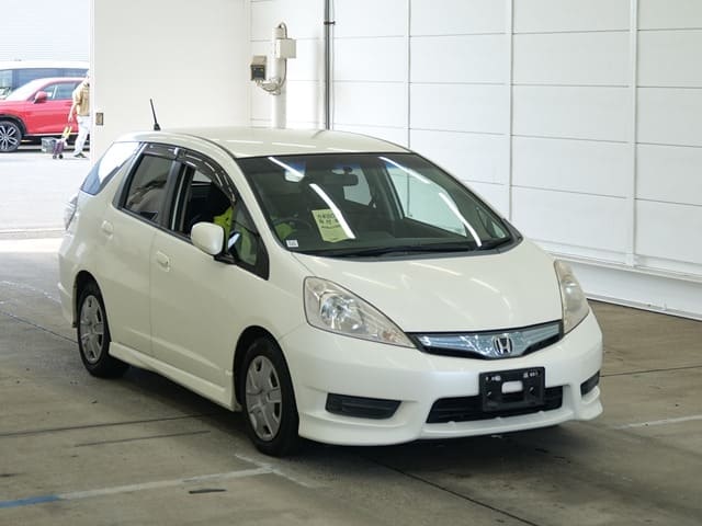HONDA Fit Shuttle Hybrid
