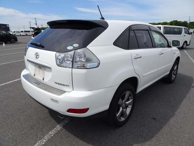 TOYOTA Harrier thumbnail 5