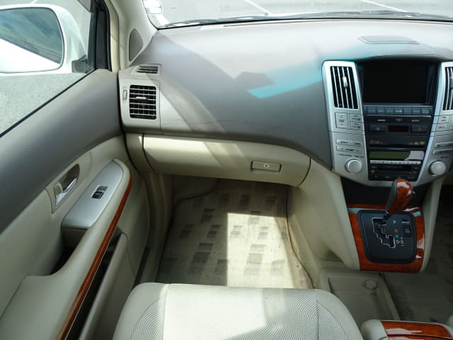 TOYOTA Harrier thumbnail 32
