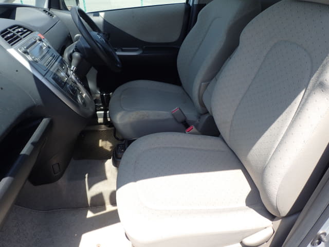 TOYOTA Ractis thumbnail 26