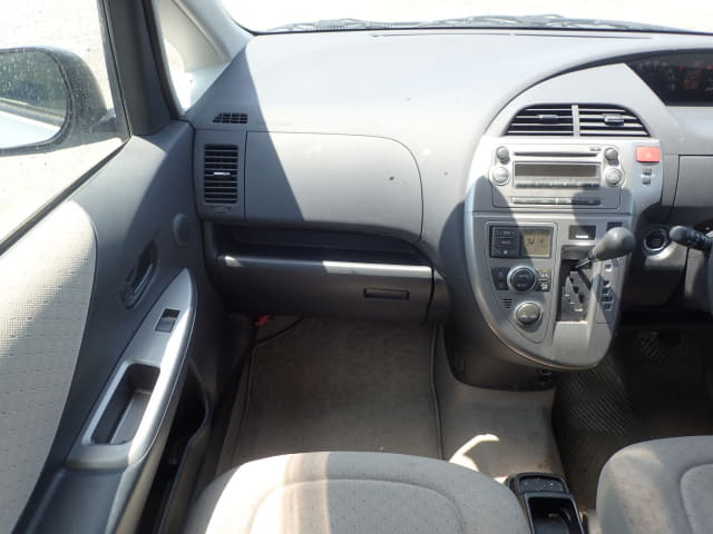 TOYOTA Ractis thumbnail 31