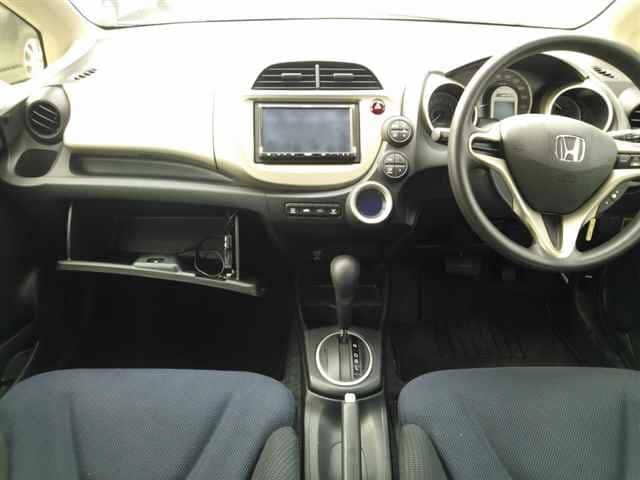 HONDA Fit Hybrid thumbnail 3