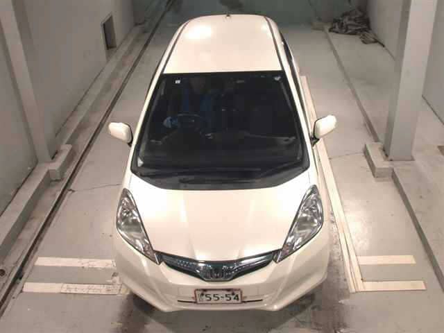 HONDA Fit Hybrid thumbnail 4