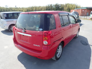 2005 TOYOTA Raum