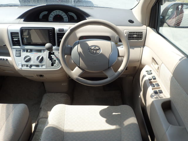 TOYOTA Raum thumbnail 31