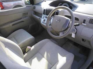 2005 TOYOTA Raum