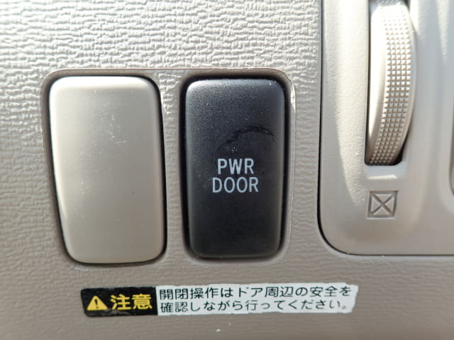 TOYOTA Raum thumbnail 43