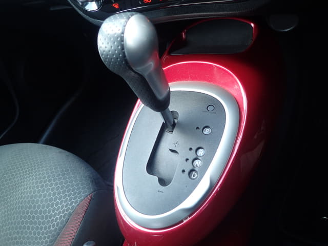 NISSAN JUKE thumbnail 39