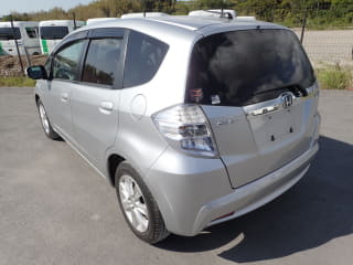 2011 HONDA Fit Hybrid
