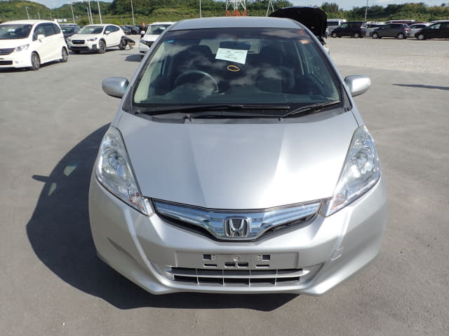 HONDA Fit Hybrid thumbnail 8
