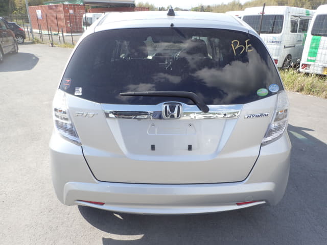HONDA Fit Hybrid thumbnail 4