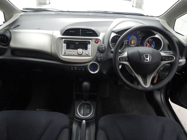 HONDA Fit Hybrid thumbnail 3