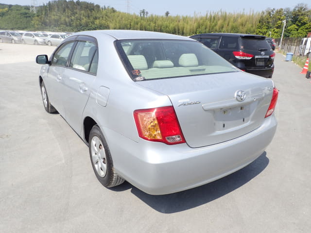 TOYOTA Corolla Axio thumbnail 3