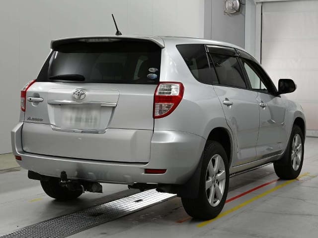 TOYOTA Vanguard thumbnail 2