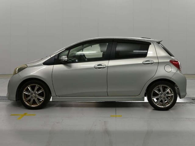 TOYOTA Vitz thumbnail 49