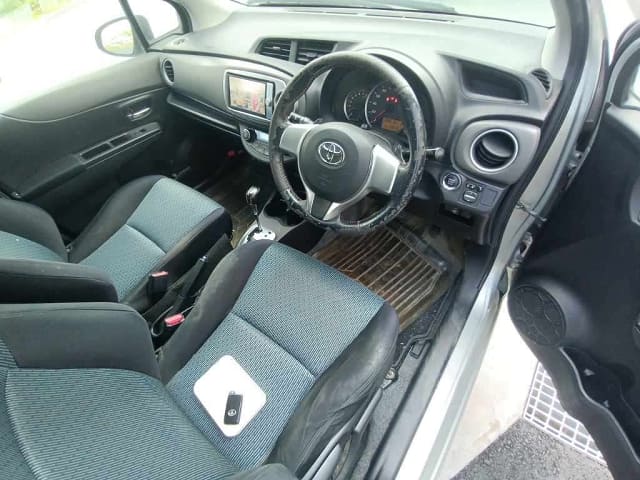 TOYOTA Vitz thumbnail 47
