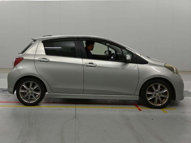 TOYOTA Vitz thumbnail 48